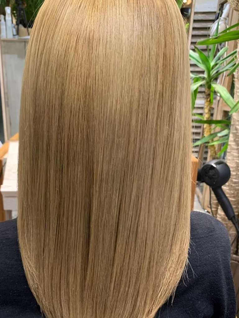 西葛西にある美容室「トゥーヘア（too hair ）」のヘアスタイル「パールグレージュ×ベージュカラー」の拡大画像